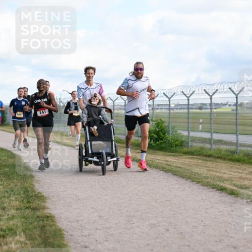 14.09.2025 - Airport Race Dr. Thomas Lammeyer http://msf.ph/oto/8869761 14.09.2025 12:14:10 Laufen 1882, 1897, 141 meine-sportfotos.de