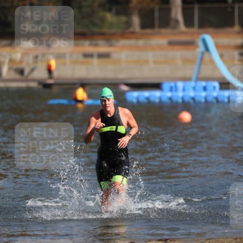 14.09.2025 - Stadtparktriathlon Michael Strokosch http://msf.ph/oto/8869832 14.09.2025 11:08:12 Schwimmen 973 meine-sportfotos.de