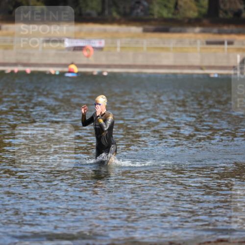 14.09.2025 - Stadtparktriathlon Michael Strokosch http://msf.ph/oto/8869855 14.09.2025 11:08:55 Schwimmen 1012 meine-sportfotos.de