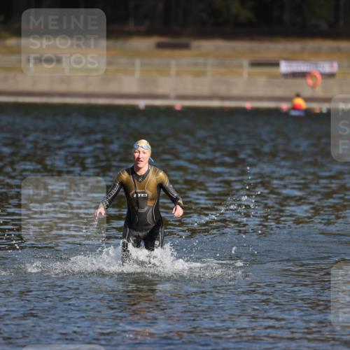 14.09.2025 - Stadtparktriathlon Michael Strokosch http://msf.ph/oto/8869859 14.09.2025 11:08:58 Schwimmen 1012 meine-sportfotos.de