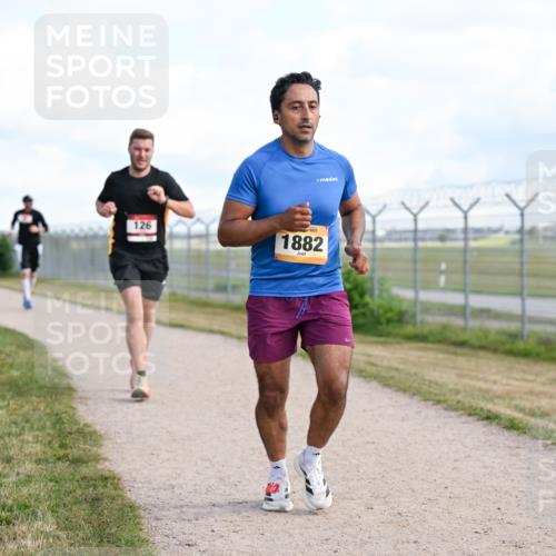 14.09.2025 - Airport Race Dr. Thomas Lammeyer http://msf.ph/oto/8869865 14.09.2025 12:14:17 Laufen 126, 1882 meine-sportfotos.de