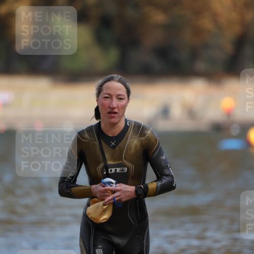 14.09.2025 - Stadtparktriathlon Michael Strokosch http://msf.ph/oto/8869875 14.09.2025 11:09:04 Schwimmen 1012 meine-sportfotos.de