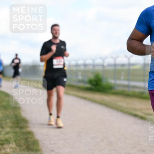 14.09.2025 - Airport Race Dr. Thomas Lammeyer http://msf.ph/oto/8869880 14.09.2025 12:14:18 Laufen 42, 1882 meine-sportfotos.de