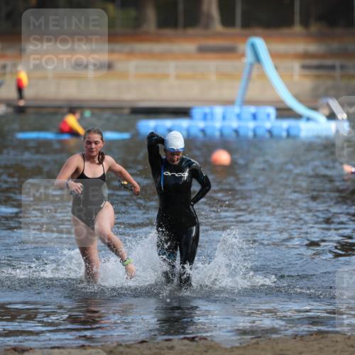 14.09.2025 - Stadtparktriathlon Michael Strokosch http://msf.ph/oto/8869894 14.09.2025 11:09:52 Schwimmen 940, 1016 meine-sportfotos.de