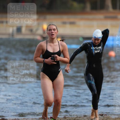 14.09.2025 - Stadtparktriathlon Michael Strokosch http://msf.ph/oto/8869909 14.09.2025 11:09:55 Schwimmen 940, 1016 meine-sportfotos.de