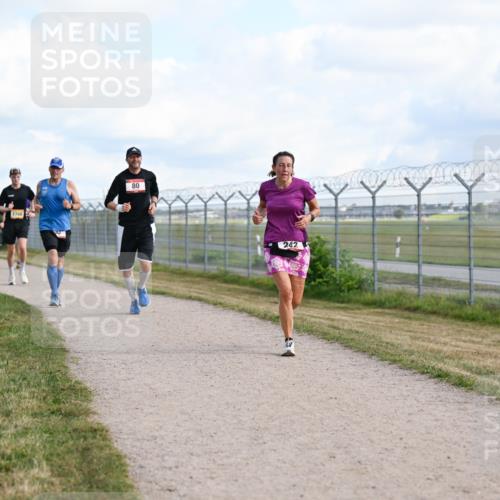 14.09.2025 - Airport Race Dr. Thomas Lammeyer http://msf.ph/oto/8869910 14.09.2025 12:14:20 Laufen 1708, 80, 242 meine-sportfotos.de