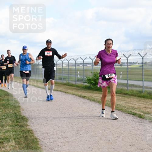 14.09.2025 - Airport Race Dr. Thomas Lammeyer http://msf.ph/oto/8869924 14.09.2025 12:14:21 Laufen 1706, 80, 242 meine-sportfotos.de