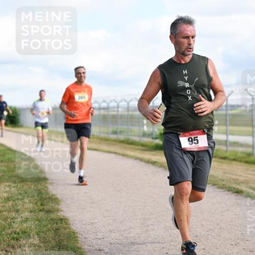 14.09.2025 - Airport Race Dr. Thomas Lammeyer http://msf.ph/oto/8870121 14.09.2025 12:14:35 Laufen 95 meine-sportfotos.de