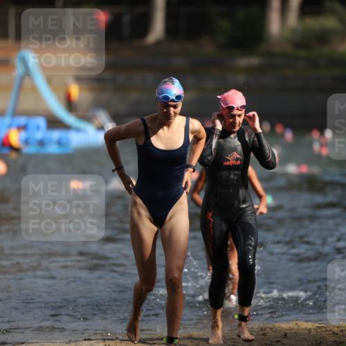 14.09.2025 - Stadtparktriathlon Michael Strokosch http://msf.ph/oto/8870140 14.09.2025 11:12:03 Schwimmen 930, 955, 993, 1011 meine-sportfotos.de
