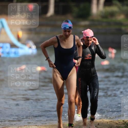 14.09.2025 - Stadtparktriathlon Michael Strokosch http://msf.ph/oto/8870143 14.09.2025 11:12:04 Schwimmen 930, 955, 993, 1011 meine-sportfotos.de
