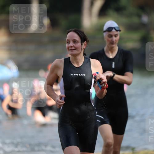 14.09.2025 - Stadtparktriathlon Michael Strokosch http://msf.ph/oto/8870266 14.09.2025 11:12:53 Schwimmen 925, 935, 969, 984, 996, 1009, 1020 meine-sportfotos.de