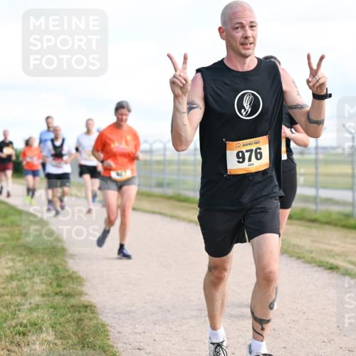 14.09.2025 - Airport Race Dr. Thomas Lammeyer http://msf.ph/oto/8870280 14.09.2025 12:14:46 Laufen 976 meine-sportfotos.de