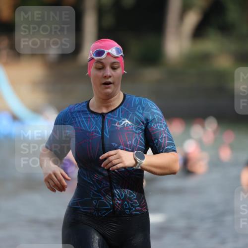 14.09.2025 - Stadtparktriathlon Michael Strokosch http://msf.ph/oto/8870335 14.09.2025 11:13:14 Schwimmen 927, 945, 947, 990, 1001 meine-sportfotos.de