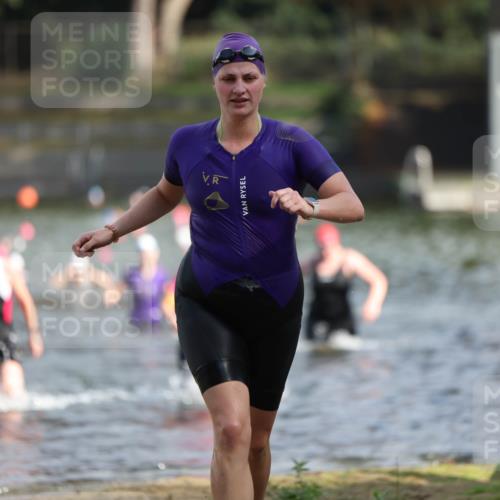 14.09.2025 - Stadtparktriathlon Michael Strokosch http://msf.ph/oto/8870382 14.09.2025 11:13:34 Schwimmen 937, 938, 944, 960, 975, 981, 982, 1018 meine-sportfotos.de