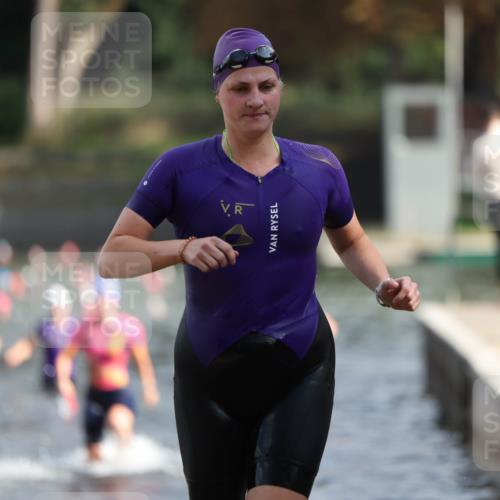 14.09.2025 - Stadtparktriathlon Michael Strokosch http://msf.ph/oto/8870388 14.09.2025 11:13:35 Schwimmen 937, 938, 944, 960, 975, 981, 982, 1018 meine-sportfotos.de