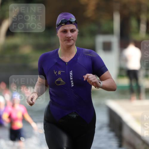 14.09.2025 - Stadtparktriathlon Michael Strokosch http://msf.ph/oto/8870389 14.09.2025 11:13:36 Schwimmen 937, 938, 944, 960, 981, 982, 1018 meine-sportfotos.de