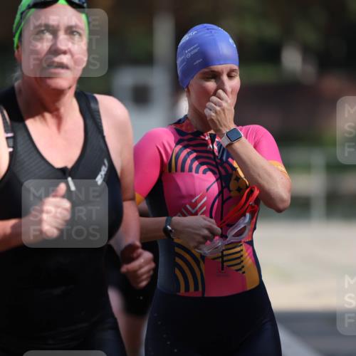 14.09.2025 - Stadtparktriathlon Michael Strokosch http://msf.ph/oto/8870421 14.09.2025 11:13:43 Schwimmen 937, 938, 960, 981, 982 meine-sportfotos.de