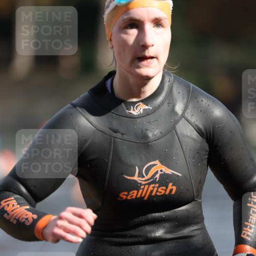 14.09.2025 - Stadtparktriathlon Michael Strokosch http://msf.ph/oto/8870427 14.09.2025 11:13:45 Schwimmen 937, 938, 960, 981, 982 meine-sportfotos.de
