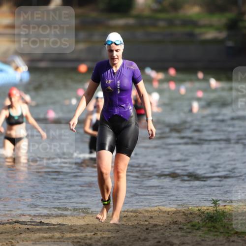 14.09.2025 - Stadtparktriathlon Michael Strokosch http://msf.ph/oto/8870429 14.09.2025 11:13:52 Schwimmen 1002 meine-sportfotos.de