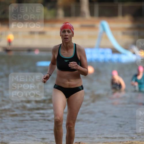 14.09.2025 - Stadtparktriathlon Michael Strokosch http://msf.ph/oto/8870456 14.09.2025 11:14:03 Schwimmen 929, 949, 1002, 1007, 1017 meine-sportfotos.de