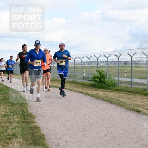 14.09.2025 - Airport Race Dr. Thomas Lammeyer http://msf.ph/oto/8870470 14.09.2025 12:14:58 Laufen 406, 678, 1678, 4187, 4187 meine-sportfotos.de