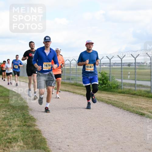 14.09.2025 - Airport Race Dr. Thomas Lammeyer http://msf.ph/oto/8870483 14.09.2025 12:14:58 Laufen 1678, 1678, 4187, 4187 meine-sportfotos.de