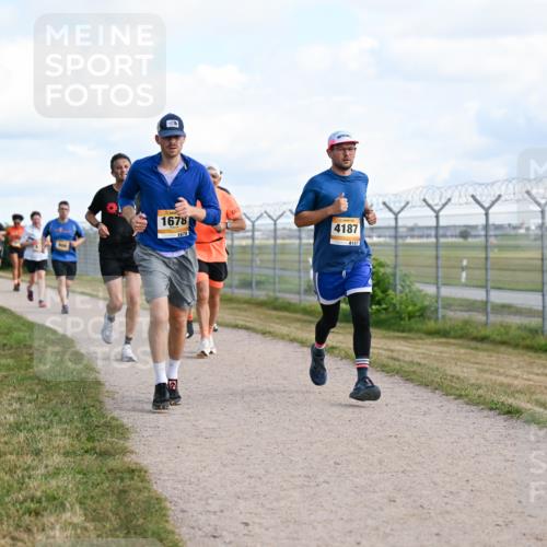 14.09.2025 - Airport Race Dr. Thomas Lammeyer http://msf.ph/oto/8870486 14.09.2025 12:14:59 Laufen 1678, 1678, 4187, 4187 meine-sportfotos.de