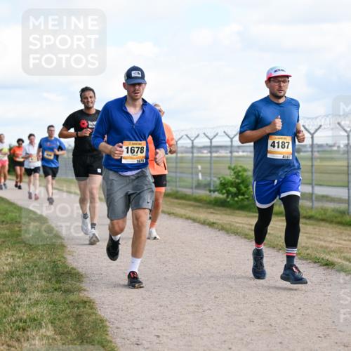 14.09.2025 - Airport Race Dr. Thomas Lammeyer http://msf.ph/oto/8870495 14.09.2025 12:14:59 Laufen 1678, 1678, 4187, 4187 meine-sportfotos.de
