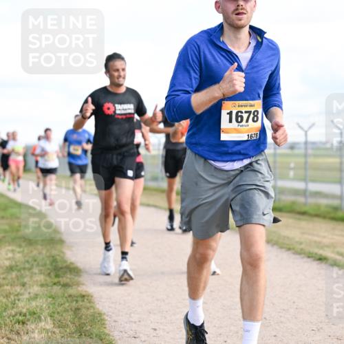 14.09.2025 - Airport Race Dr. Thomas Lammeyer http://msf.ph/oto/8870524 14.09.2025 12:15:01 Laufen 1678, 1678 meine-sportfotos.de