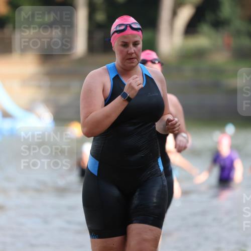 14.09.2025 - Stadtparktriathlon Michael Strokosch http://msf.ph/oto/8870572 14.09.2025 11:14:47 Schwimmen 936, 952, 957, 958, 963, 970 meine-sportfotos.de
