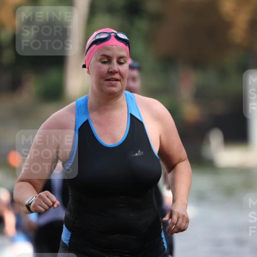 14.09.2025 - Stadtparktriathlon Michael Strokosch http://msf.ph/oto/8870578 14.09.2025 11:14:48 Schwimmen 936, 952, 957, 958, 963, 970 meine-sportfotos.de