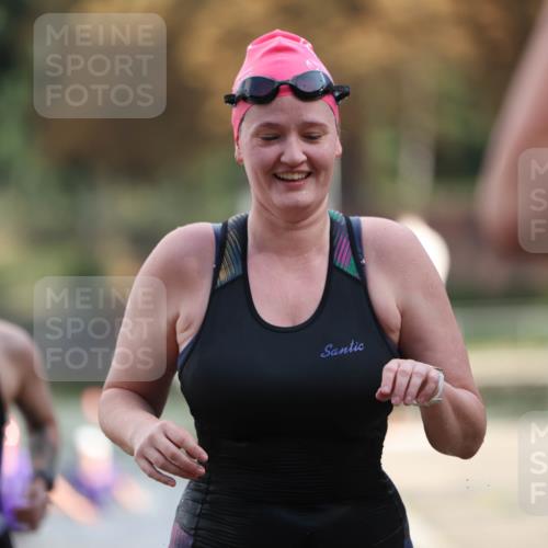 14.09.2025 - Stadtparktriathlon Michael Strokosch http://msf.ph/oto/8870583 14.09.2025 11:14:50 Schwimmen 936, 952, 957, 958, 963 meine-sportfotos.de