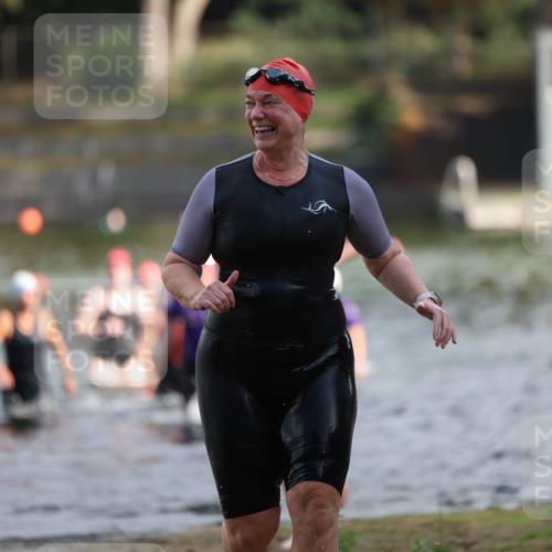 14.09.2025 - Stadtparktriathlon Michael Strokosch http://msf.ph/oto/8870600 14.09.2025 11:14:54 Schwimmen 936, 952, 957, 963, 998, 1014 meine-sportfotos.de