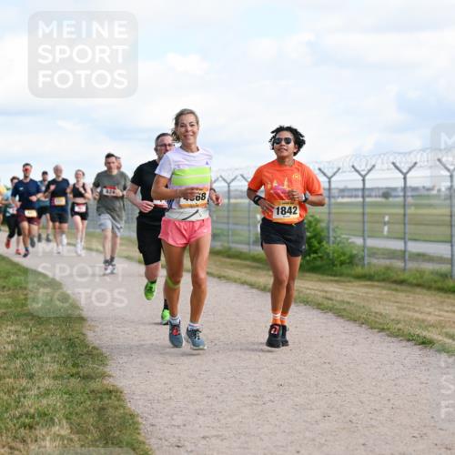 14.09.2025 - Airport Race Dr. Thomas Lammeyer http://msf.ph/oto/8870615 14.09.2025 12:15:06 Laufen 68, 1842 meine-sportfotos.de