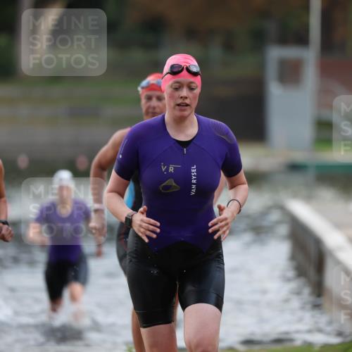 14.09.2025 - Stadtparktriathlon Michael Strokosch http://msf.ph/oto/8870627 14.09.2025 11:15:04 Schwimmen 948, 974, 980, 998, 1008, 1014 meine-sportfotos.de