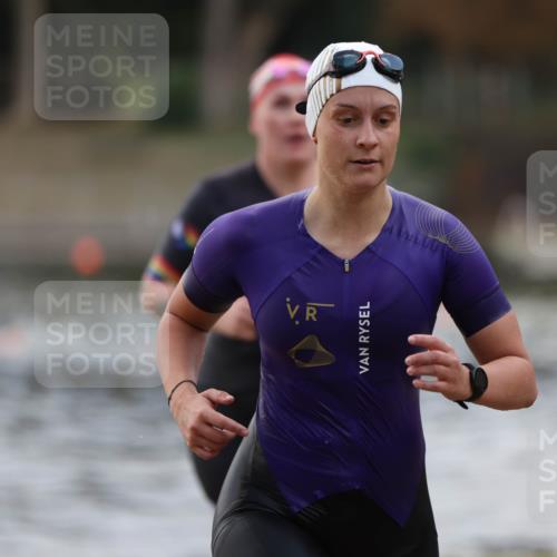14.09.2025 - Stadtparktriathlon Michael Strokosch http://msf.ph/oto/8870653 14.09.2025 11:15:11 Schwimmen 948, 974, 980, 1008 meine-sportfotos.de
