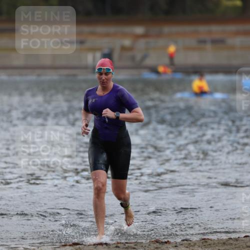 14.09.2025 - Stadtparktriathlon Michael Strokosch http://msf.ph/oto/8870669 14.09.2025 11:15:36 Schwimmen 972, 994 meine-sportfotos.de