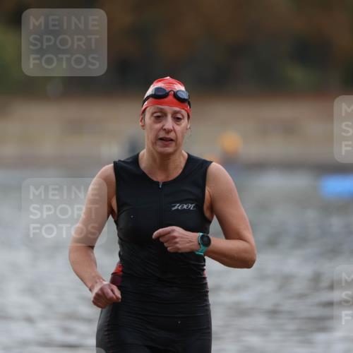 14.09.2025 - Stadtparktriathlon Michael Strokosch http://msf.ph/oto/8870742 14.09.2025 11:15:56 Schwimmen 924, 1005 meine-sportfotos.de