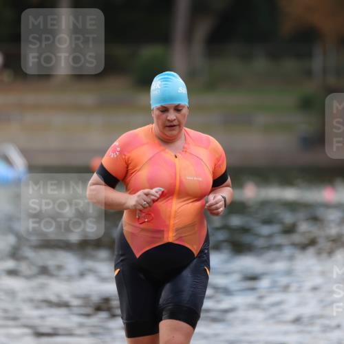 14.09.2025 - Stadtparktriathlon Michael Strokosch http://msf.ph/oto/8870759 14.09.2025 11:16:23 Schwimmen 986 meine-sportfotos.de