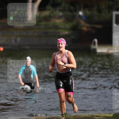 14.09.2025 - Stadtparktriathlon Michael Strokosch http://msf.ph/oto/8870776 14.09.2025 11:17:27 Schwimmen 931 meine-sportfotos.de