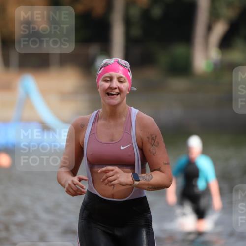 14.09.2025 - Stadtparktriathlon Michael Strokosch http://msf.ph/oto/8870789 14.09.2025 11:17:31 Schwimmen 931, 1019 meine-sportfotos.de