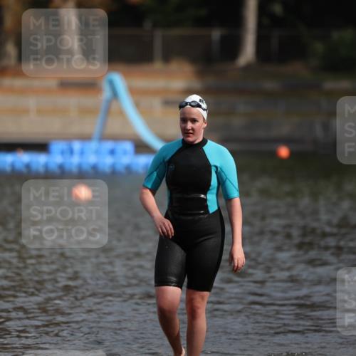 14.09.2025 - Stadtparktriathlon Michael Strokosch http://msf.ph/oto/8870802 14.09.2025 11:17:38 Schwimmen 1019 meine-sportfotos.de
