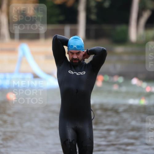 14.09.2025 - Stadtparktriathlon Michael Strokosch http://msf.ph/oto/8870895 14.09.2025 11:28:50 Schwimmen 1082 meine-sportfotos.de
