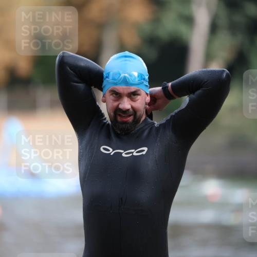 14.09.2025 - Stadtparktriathlon Michael Strokosch http://msf.ph/oto/8870898 14.09.2025 11:28:52 Schwimmen 1082 meine-sportfotos.de