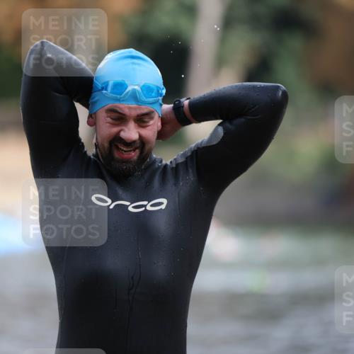 14.09.2025 - Stadtparktriathlon Michael Strokosch http://msf.ph/oto/8870899 14.09.2025 11:28:52 Schwimmen 1082 meine-sportfotos.de