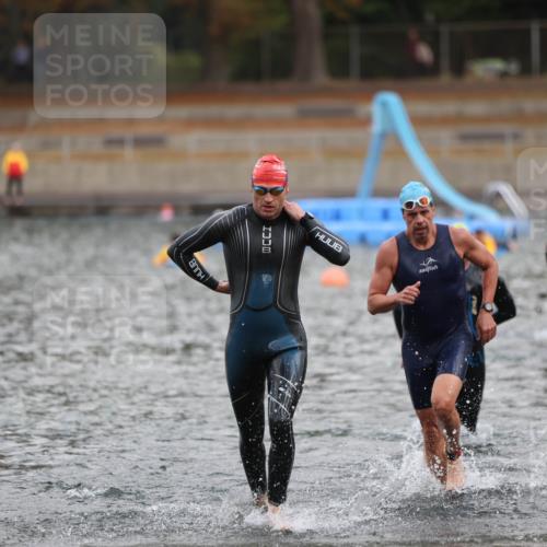 14.09.2025 - Stadtparktriathlon Michael Strokosch http://msf.ph/oto/8870938 14.09.2025 11:29:46 Schwimmen 1035, 1036, 1097 meine-sportfotos.de