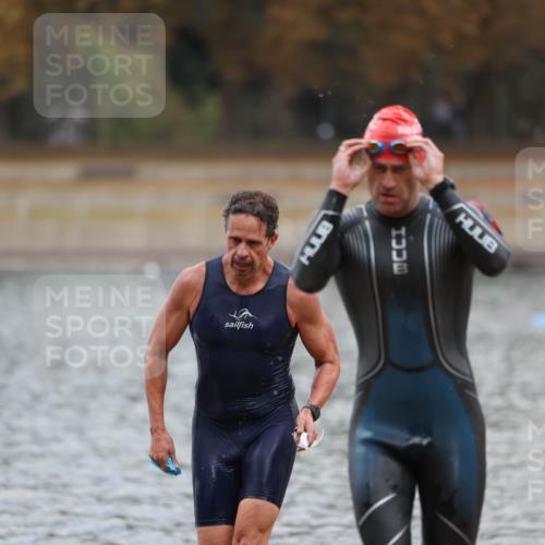 14.09.2025 - Stadtparktriathlon Michael Strokosch http://msf.ph/oto/8870945 14.09.2025 11:29:49 Schwimmen 1035, 1036, 1097 meine-sportfotos.de