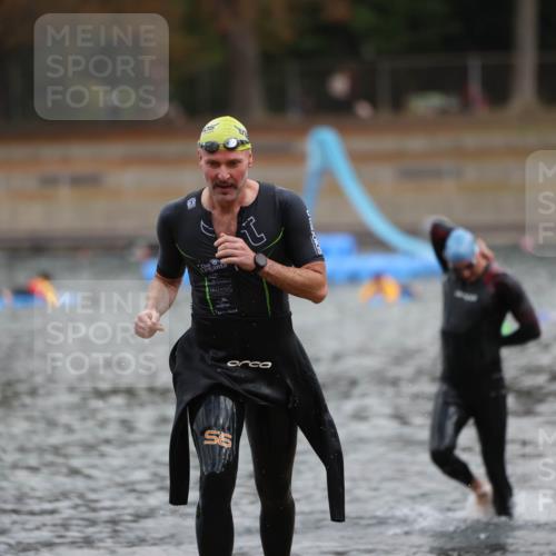 14.09.2025 - Stadtparktriathlon Michael Strokosch http://msf.ph/oto/8870976 14.09.2025 11:30:03 Schwimmen 1083, 1113 meine-sportfotos.de