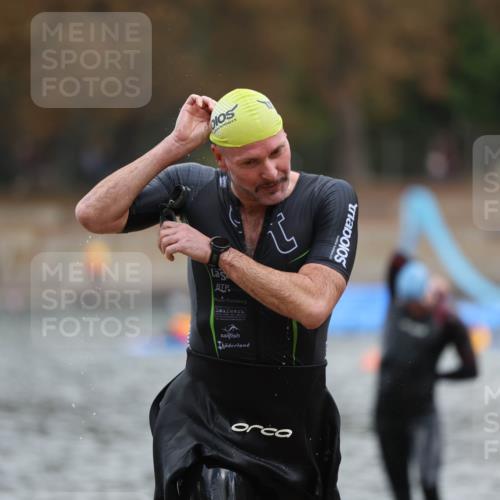 14.09.2025 - Stadtparktriathlon Michael Strokosch http://msf.ph/oto/8870982 14.09.2025 11:30:05 Schwimmen 1083, 1113 meine-sportfotos.de