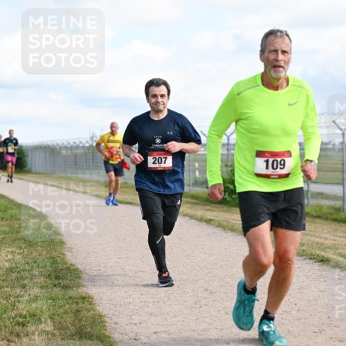 14.09.2025 - Airport Race Dr. Thomas Lammeyer http://msf.ph/oto/8871068 14.09.2025 12:15:37 Laufen 207, 109 meine-sportfotos.de
